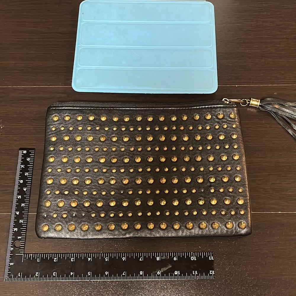 F21 Tablet/IPad Sleeve - Picture 6 of 6